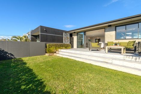 Photo of property in 3 Pine Avenue, Otumoetai, Tauranga, 3110