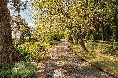 Photo of property in 42 Walker Road West, Aongatete, 3178