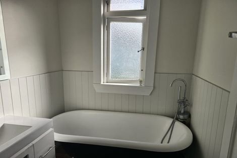 Photo of property in 1/3185 Great North Road, New Lynn, Auckland, 0600