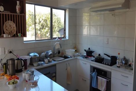 Photo of property in 12 Pendene Place, Forrest Hill, Auckland, 0620