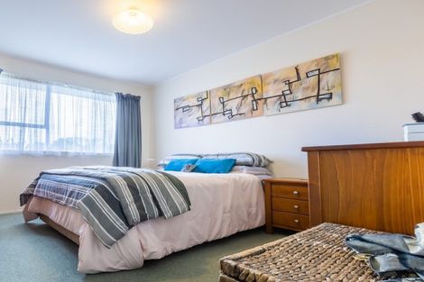 Photo of property in 16 Blomfield Street, Nawton, Hamilton, 3200