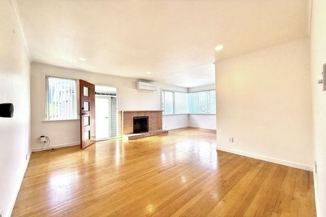 Photo of property in 38 Lyttelton Avenue, Forrest Hill, Auckland, 0620