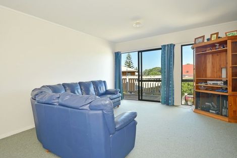 Photo of property in 1 Tamarisk Drive, Riversdale Beach, Masterton, 5872