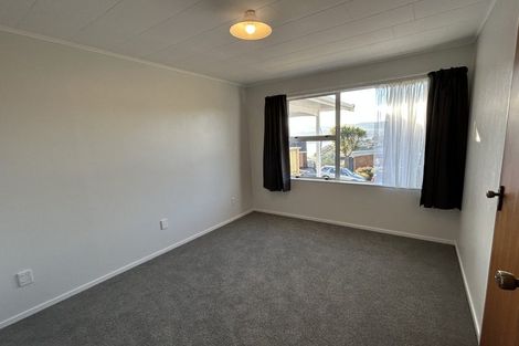 Photo of property in 15 The Anchorage, Whitby, Porirua, 5024