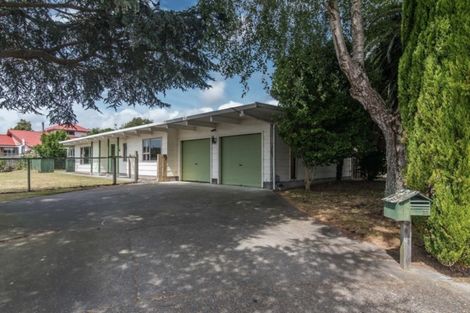 Photo of property in 22 Sunshine Avenue, Paraparaumu, 5032