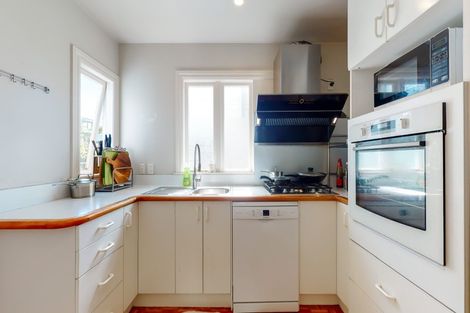 Photo of property in 12b Hobson Street, Thorndon, Wellington, 6011