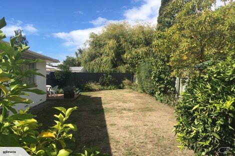 Photo of property in 2/34 Te Aute Road, Havelock North, 4130