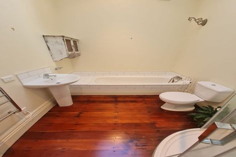 Photo of property in 58 Kings Crescent, Hutt Central, Lower Hutt, 5010