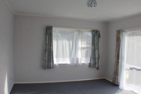 Photo of property in 1/276 Dowse Drive, Maungaraki, Lower Hutt, 5010