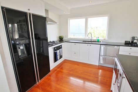 Photo of property in 78 Hillcrest Avenue, Hillcrest, Auckland, 0627
