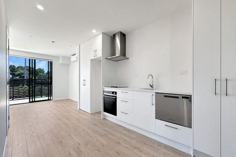 Photo of property in 1/2 Riversdale Road, Avondale, Auckland, 1026