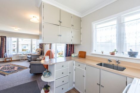 Photo of property in 2 Windsor Place, Levin, 5510