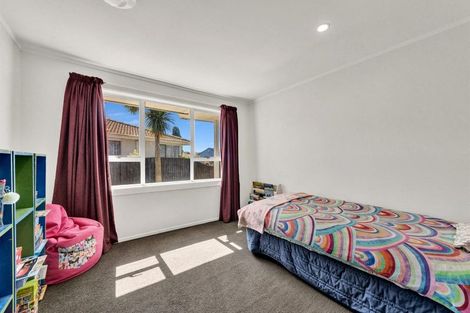 Photo of property in 28 Saint Heliers Crescent, Aranui, Christchurch, 8061