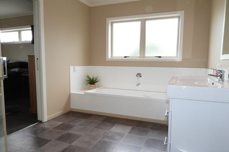 Photo of property in 90 Solway Street, Waiareka Junction, Oamaru, 9401