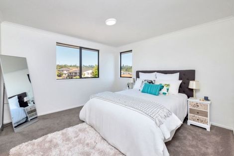 Photo of property in 5 Ashurst Lane, Greenhithe, Auckland, 0632