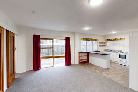 Photo of property in 19 Perrin Place, Kelvin Grove, Palmerston North, 4414