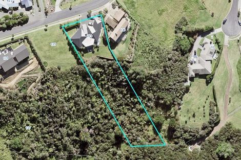 Photo of property in 139 Roberts Road, Matakatia, Whangaparaoa, 0930