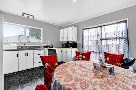 Photo of property in 11 Manuka Place, Hawera, 4610