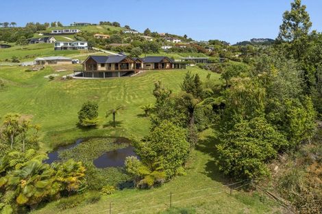 Photo of property in 43 Oceana Drive, Welcome Bay, Tauranga, 3175