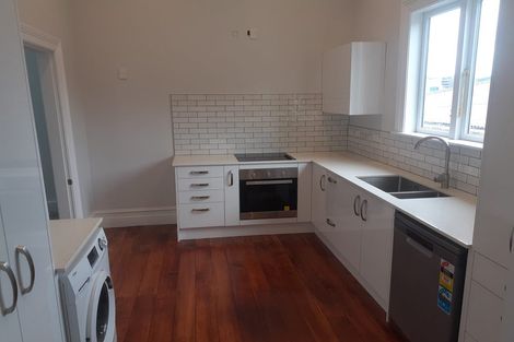 Photo of property in 126 Wallace Street, Mount Cook, Wellington, 6021