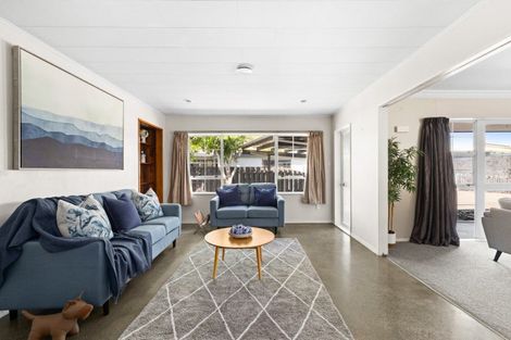 Photo of property in 37 Ngarimu Crescent, Taradale, Napier, 4112