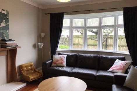 Photo of property in 40 Palm Avenue, Lyall Bay, Wellington, 6022