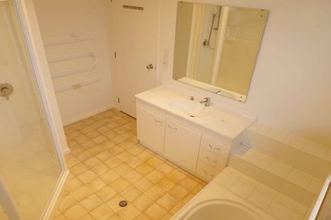 Photo of property in 11b Ross Crescent, Orewa, 0931