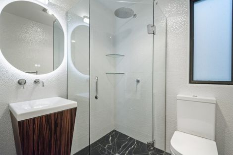 Photo of property in 17 Waitemata Road, Hauraki, Auckland, 0622