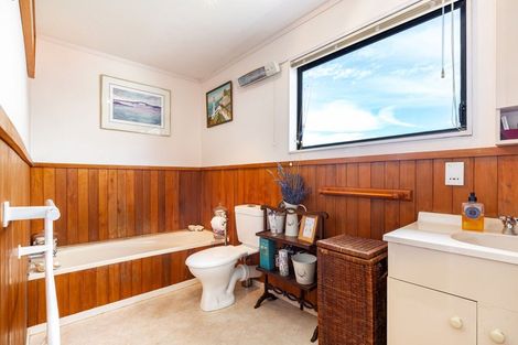 Photo of property in 18a Bodmin Terrace, Camborne, Porirua, 5026