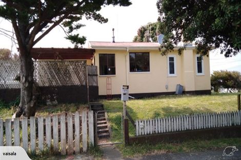 Photo of property in 32 Rangiora Street, Castlecliff, Whanganui, 4501