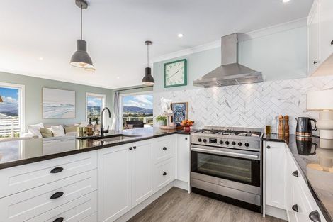 Photo of property in 144 Endeavour Drive, Whitby, Porirua, 5024