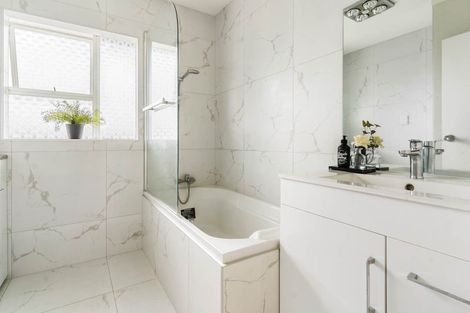 Photo of property in 1/1 Preston Avenue, Mount Albert, Auckland, 1025