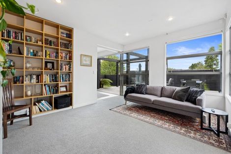 Photo of property in 357 Royal Road, Massey, Auckland, 0614