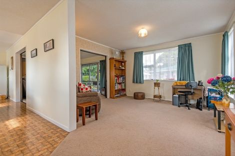 Photo of property in 25 Stillwater Place, Westbrook, Palmerston North, 4412