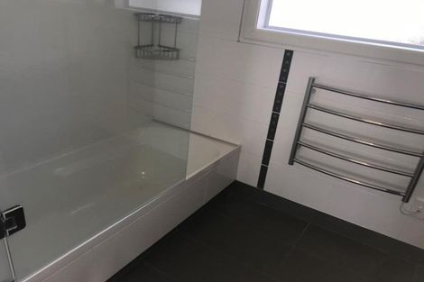 Photo of property in 10 Union Street, Merrilands, New Plymouth, 4312