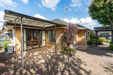 Photo of property in 61 Vardon Road, St Andrews, Hamilton, 3200
