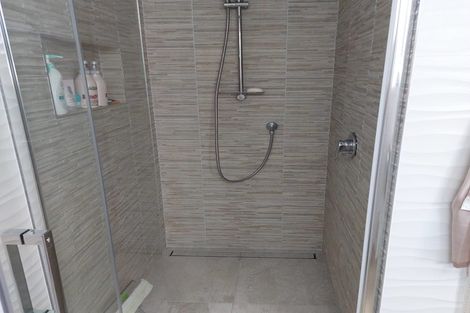 Photo of property in 27 Hona Street, Waikanae Beach, Waikanae, 5036