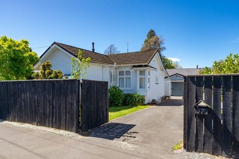 Photo of property in 37 Eltham Road, Blenheim, 7201