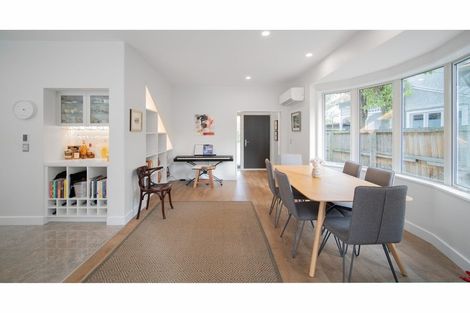 Photo of property in 17 Innes Road, St Albans, Christchurch, 8052