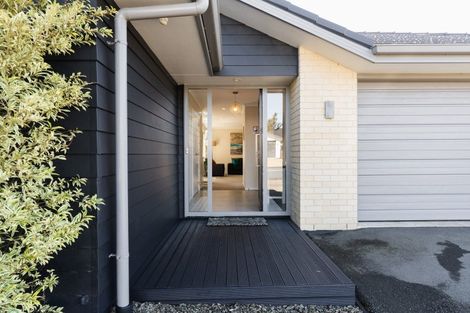 Photo of property in 95 Severn Street, Green Island, Dunedin, 9018