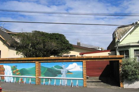 Photo of property in 62 Russell Terrace, Berhampore, Wellington, 6023