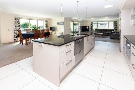 Photo of property in 31 Karoro Place, Karoro, Greymouth, 7805