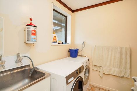 Photo of property in 89 Dalwharn Street, Wallacetown, 9816