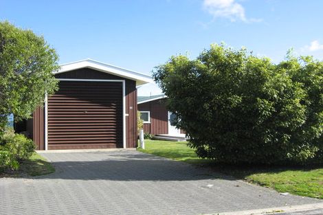 Photo of property in 30 Nisbet Terrace, Kinloch, Taupo, 3377