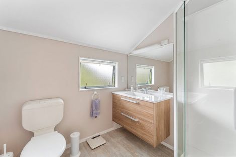 Photo of property in 69 Donald Street, Stanmore Bay, Whangaparaoa, 0932