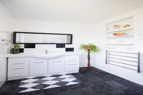 Photo of property in 22 Somerset Street, Kingston, Athol, 9793