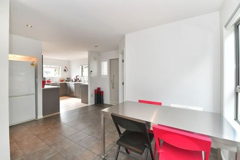 Photo of property in 53a Walton Street, Red Beach, 0932