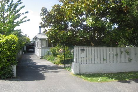 Photo of property in 27 Martin Avenue, Beckenham, Christchurch, 8023