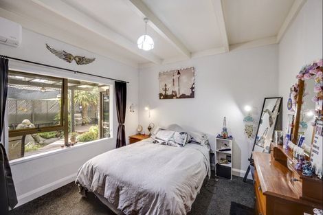 Photo of property in 213 Taradale Road, Pirimai, Napier, 4112