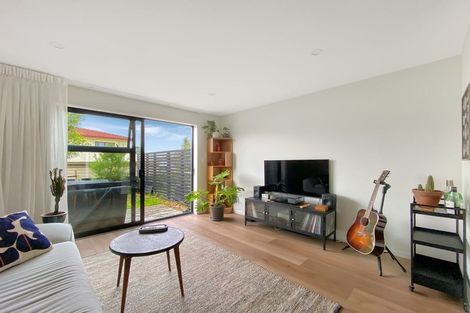 Photo of property in 5/85 Selo Street, Glen Eden, Auckland, 0602